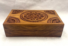 Vintage Wooden Hand Carved Central 6 Pointed Star w/Floral Pattern Hinged Box