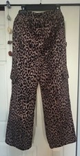 New 70 Blue Blush Leopard Cargo Wide Leg Pants Medium M NWT Cute Nice thickness