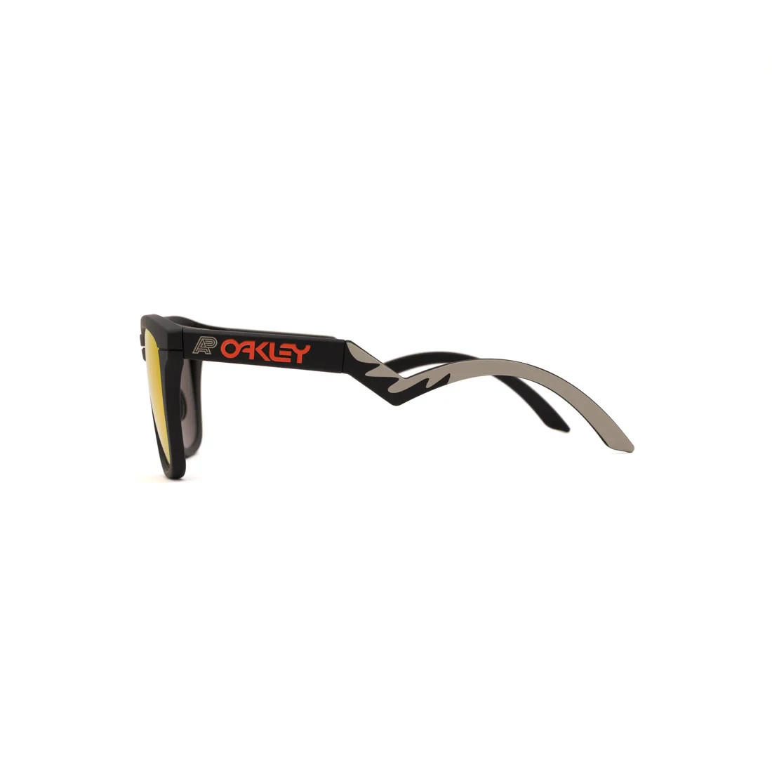 Oakley Frogskins Hybrid x Albino & Preto AP Matte Black w Prizm