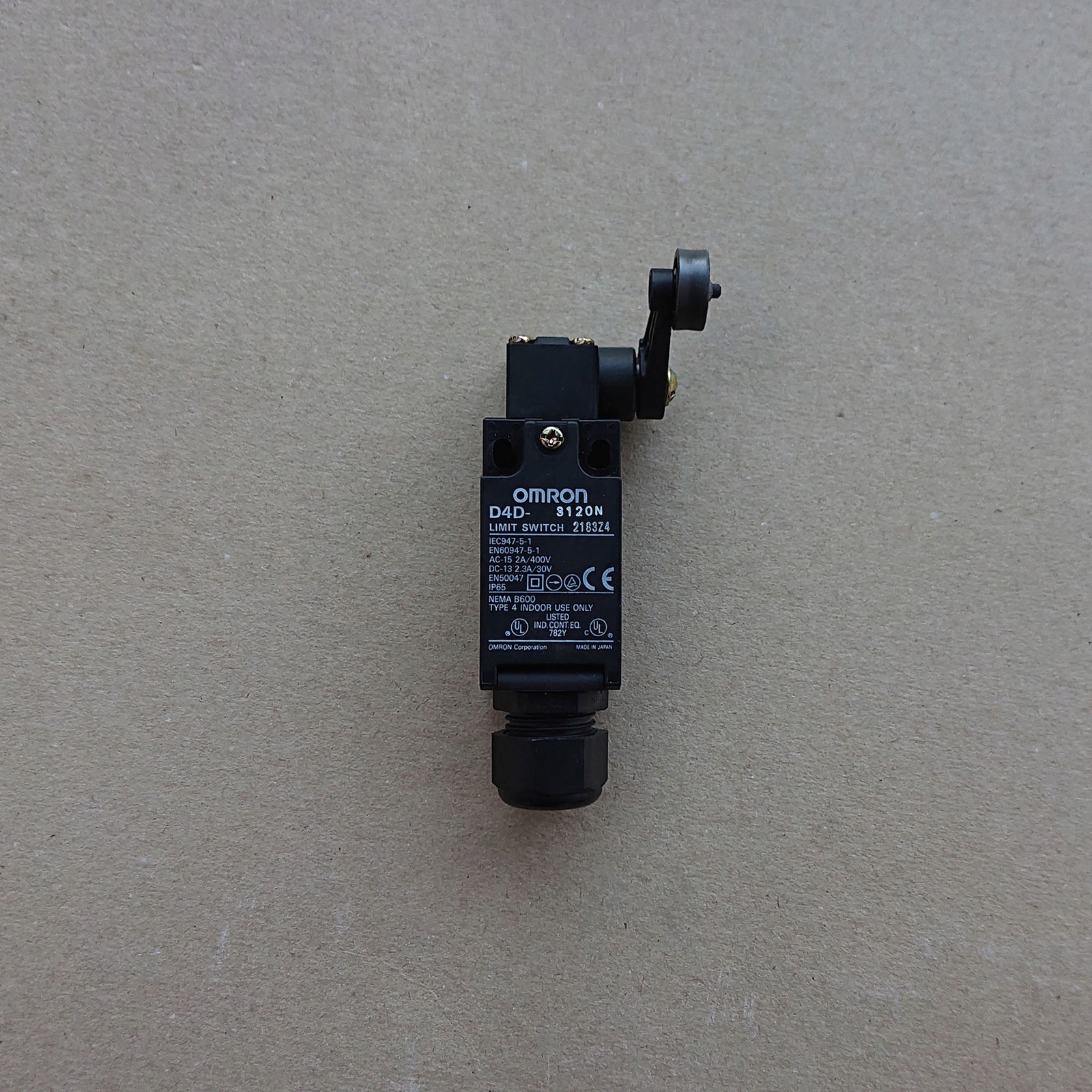 Omron D4D-3120N Limit Switch