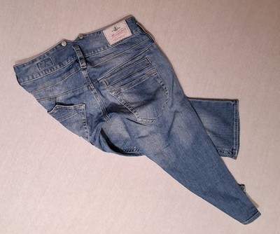 HERRLICHER Jeans PITCH Short 5113 W27 Blau Used Bermuda Shorts Destroy Top Zust