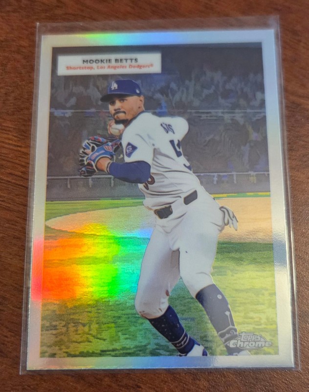 2025 Topps Chrome Platinum Insert Mookie Betts/ Jackie Robinson Refractor 55DH-3