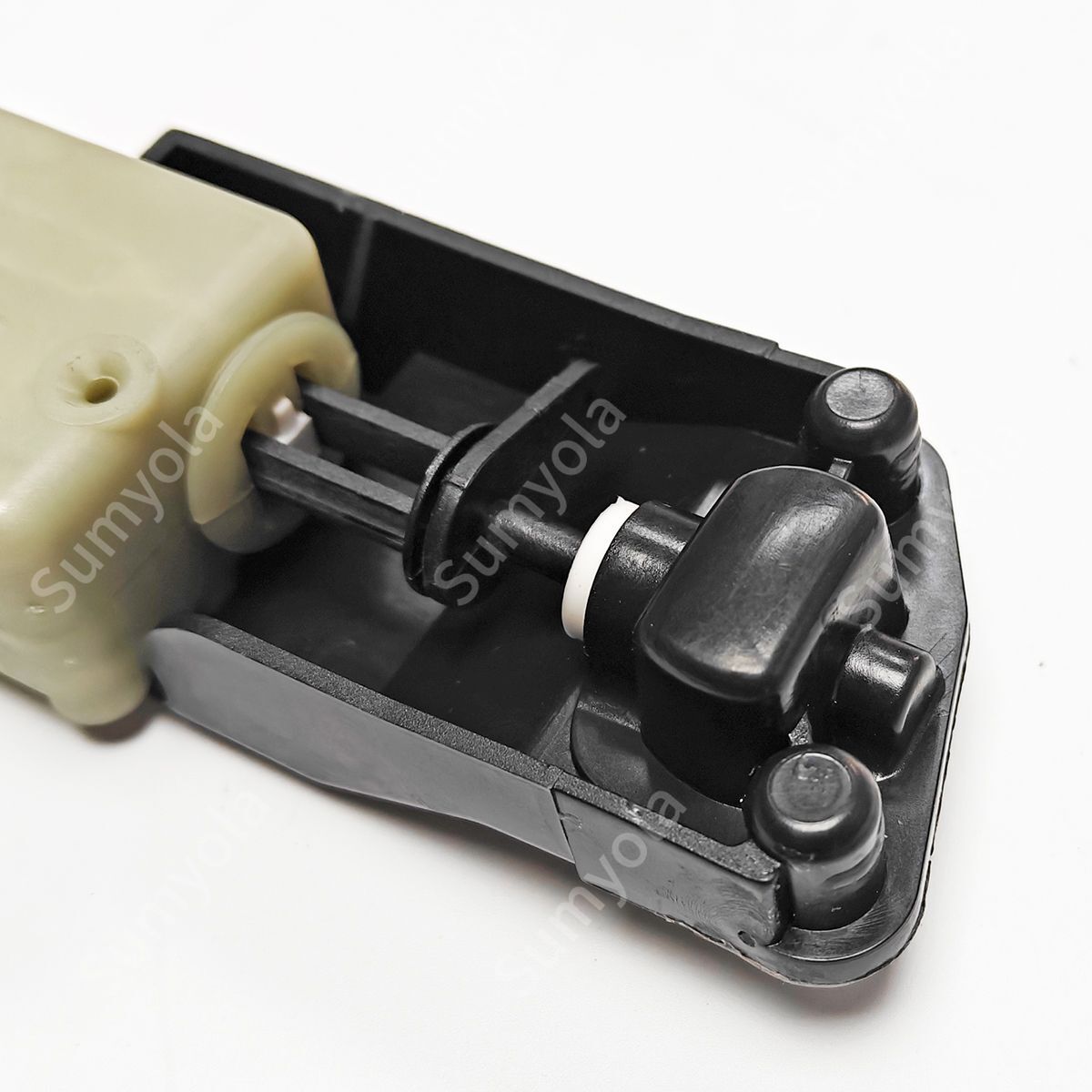 30612856 Fuel Tank Door Latch Lock Filler Flap Solenoid Motor For Volvo V70 S60