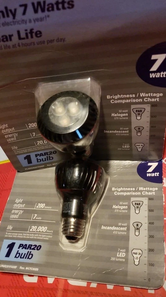 Two GE Light Bulb Par20 7 Watt LED 13+ Year Life Decorative Accent Light Combo - Image 2 of 4