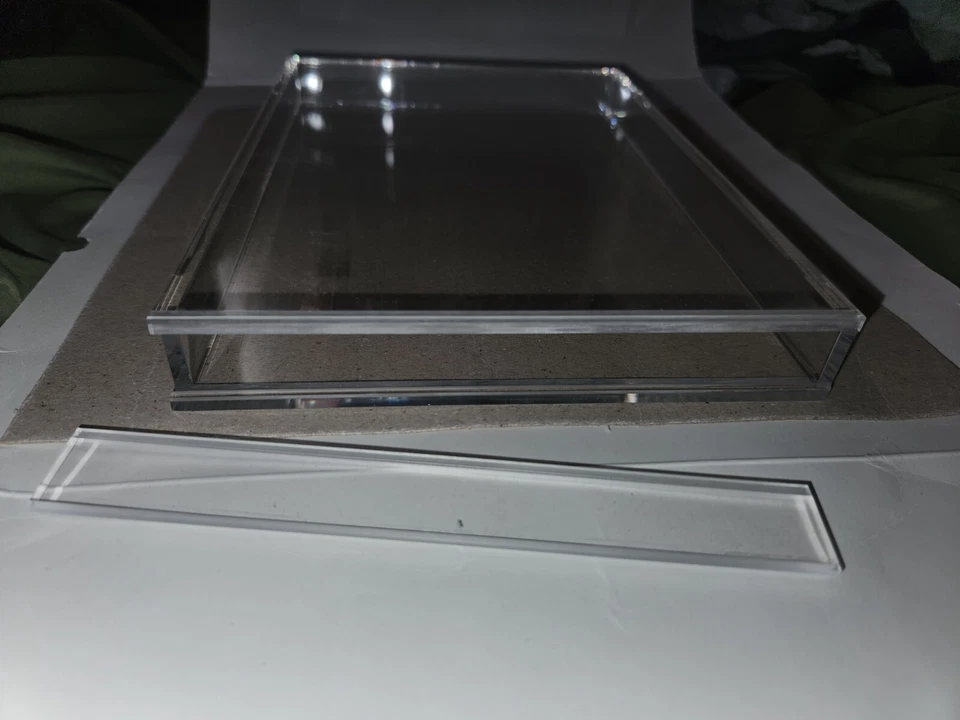 Xbox/Playstation/Gamecube/WII/DVD Acrylic Protector Case (games not Included) - Image 3 of 4