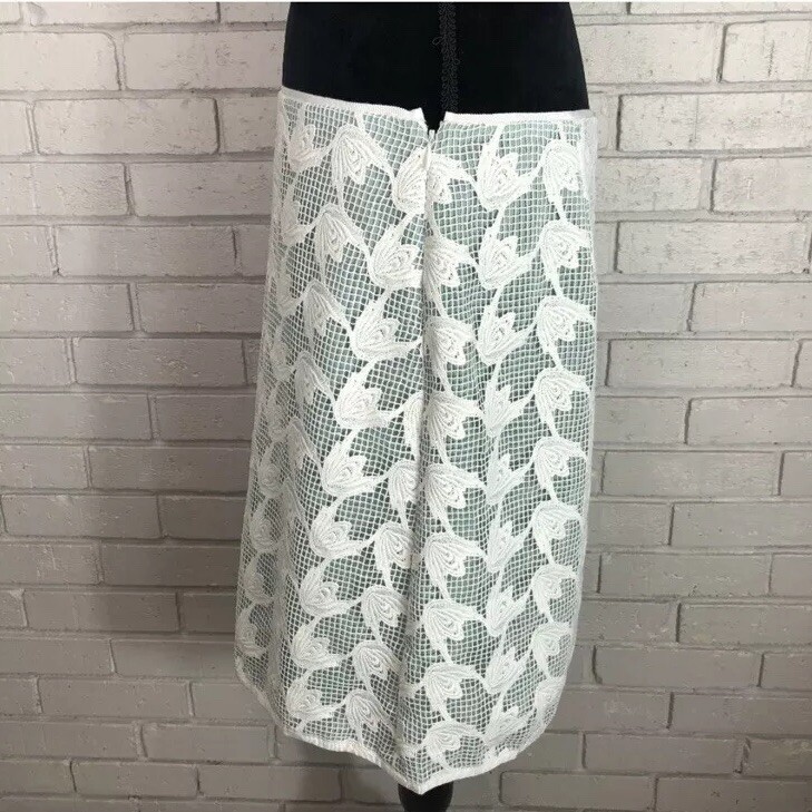 Tory Burch Pierce Embroidered Skirt - White and Green Overlay Skirt Size 10 thumbnail 4