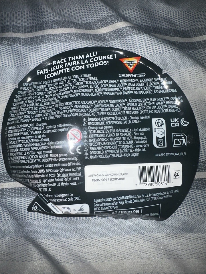 2025 Monster Jam Mini Series 18 CHASE #181 Monster Mutt - Image 2 of 3