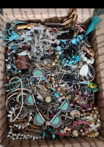 5 Pounds Jewelry Costume Vintage Mix LBS  necklaces bracelets pins rings etc lbs