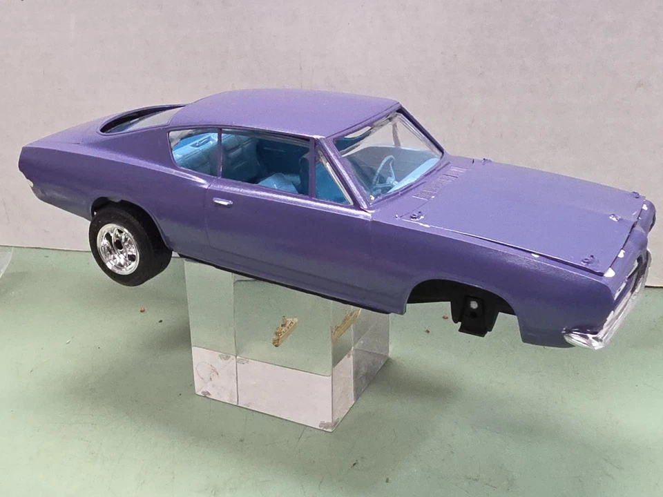 1968 Plymouth Hemi Barracuda Built Model Kit - Image 4 of 4