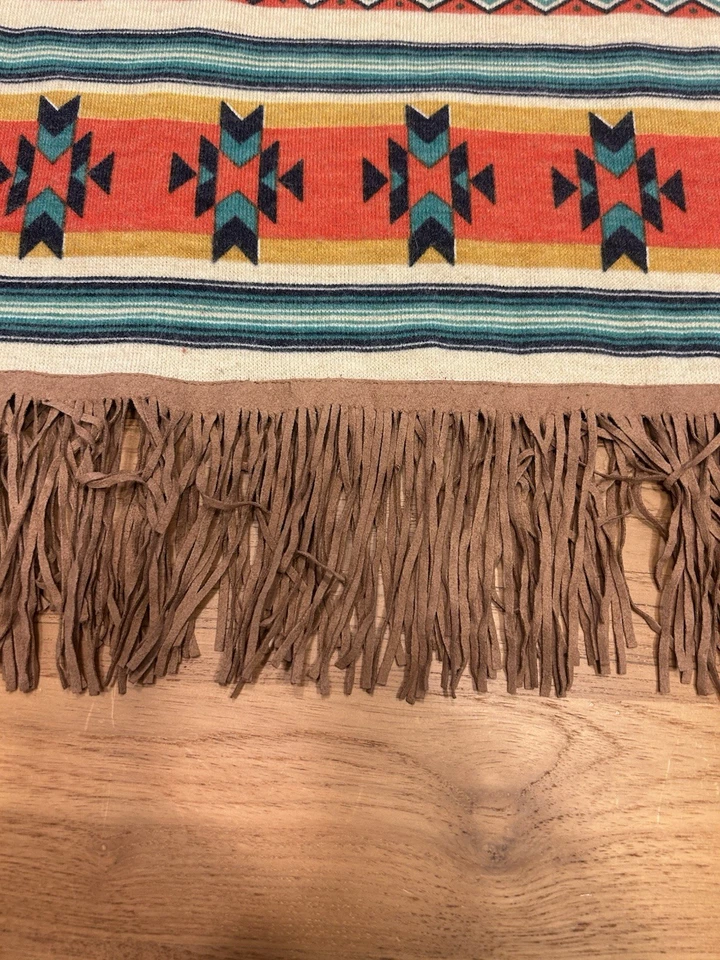 Cowgirl Justice Southwestern Knitted Fringed Skirt size L Foto 2 de 4