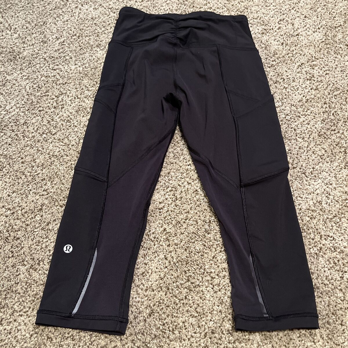 Lululemon Black HIT IT Cropped Leggings Pockets Mesh T60416 Size 4