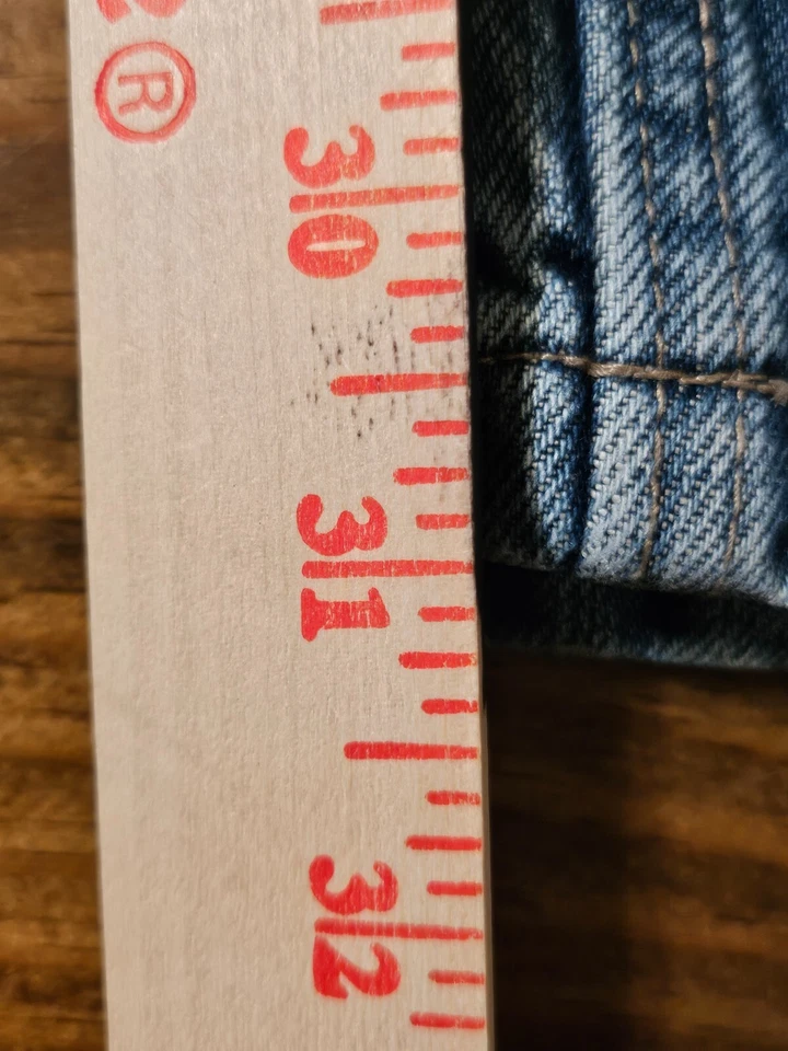 Men’s IZOD Classic Fit Blue Jeans, 46x32, Measure (43x31) - Image 4 of 4