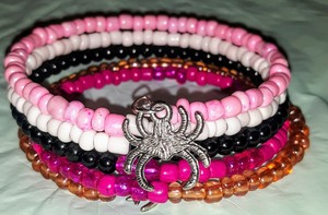Memory-Wire-Wrap-Bracelet-With-Multi-Color-Toned-Glass-Beads-Handmade-Bangle