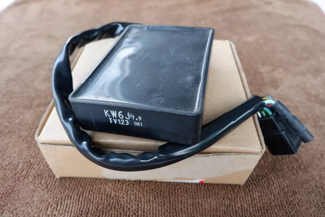 HONDA NSR150RR (1993-1996) Control Unit RC VALVE 31810-KW6-961 NOS Genuine JAPAN