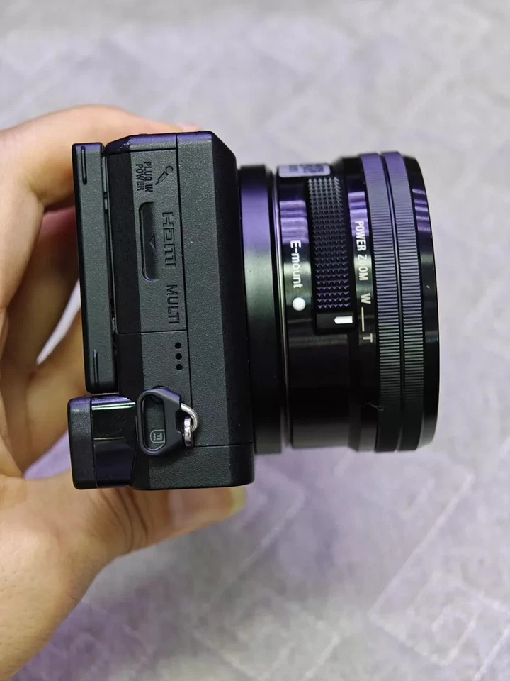 Cámara digital Sony Alpha A6300 pantalla abatible sin espejo con 16-50 mm F3,5-5,6 Len Foto 4 de 4