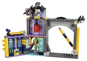 LEGO DC Super Hero Girls Batgirl Secret Bunker Building Kit, 351 Piece