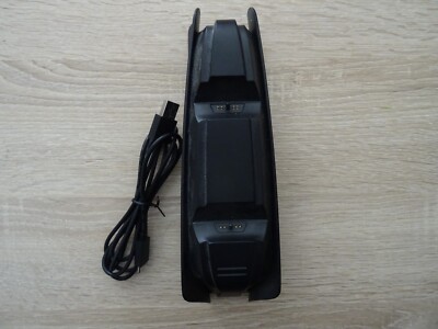 PS5 Snakebite Twindocking Charge 5 black guter Zustand