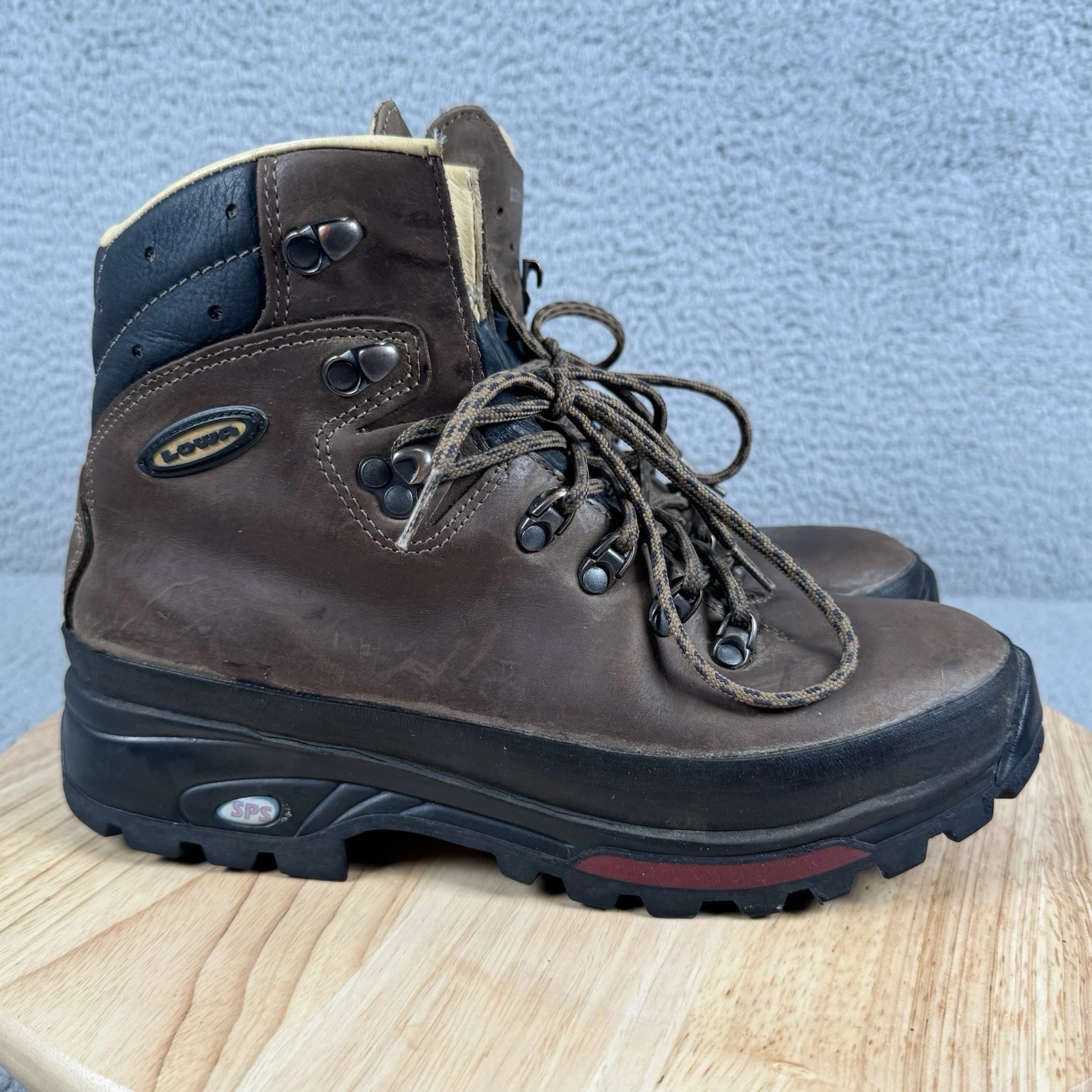 Lowa Baffin Pro Boots Mens 8 Womens 8.5 Narrow Brown Hiking Trekking Backpacking
Opens in a new wind