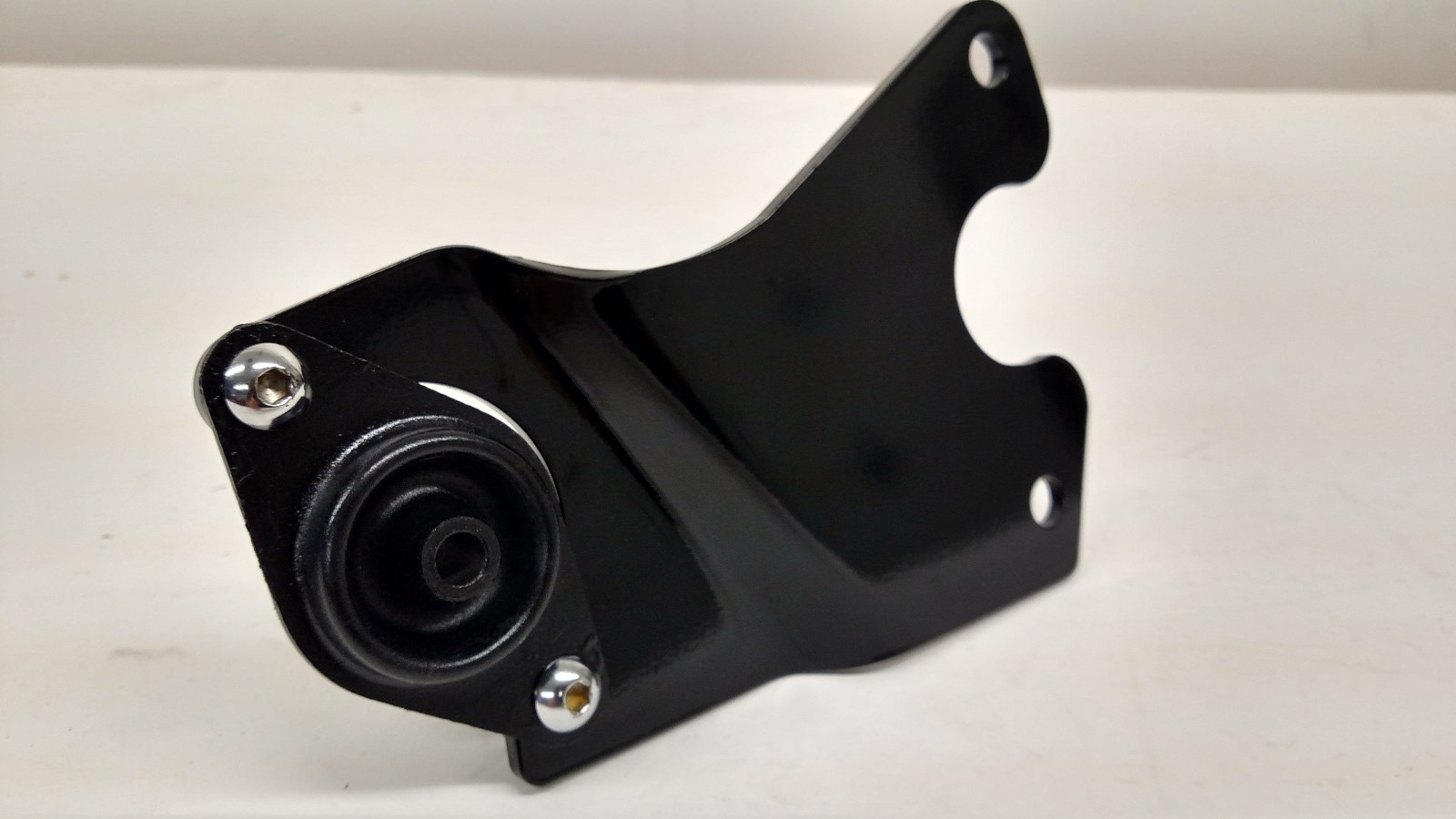 HARLEY DAVIDSON FXR EXHAUST MOUNTING BRACKET with/ISOLATOR, MADE in USA