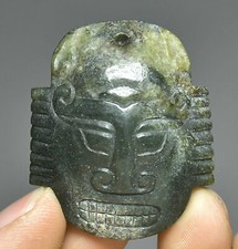 Ciondolo amuleto maschera testa bestia intaglio giada hetiana cultura Hongshan Cina 4 cm