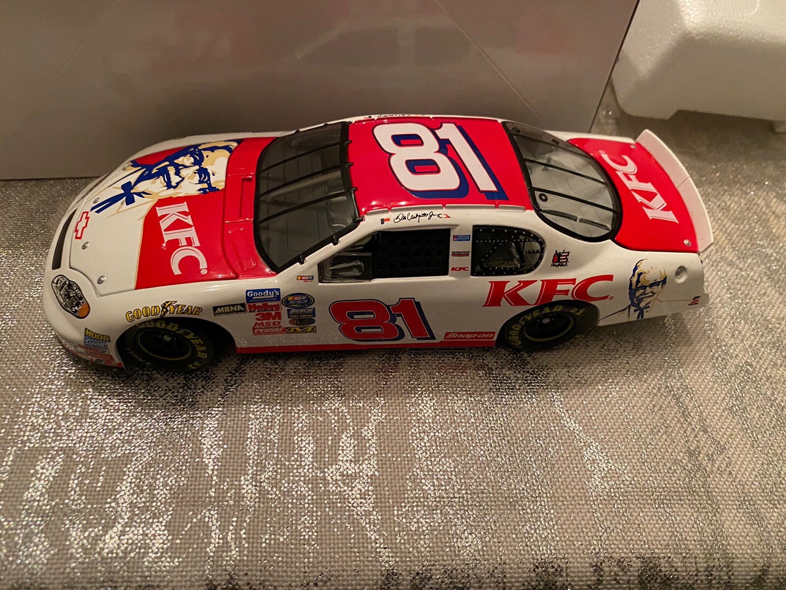 Modellino Dale Earnhardt Jr 2004 KFC – Action 1/24 Diecast, NASCAR