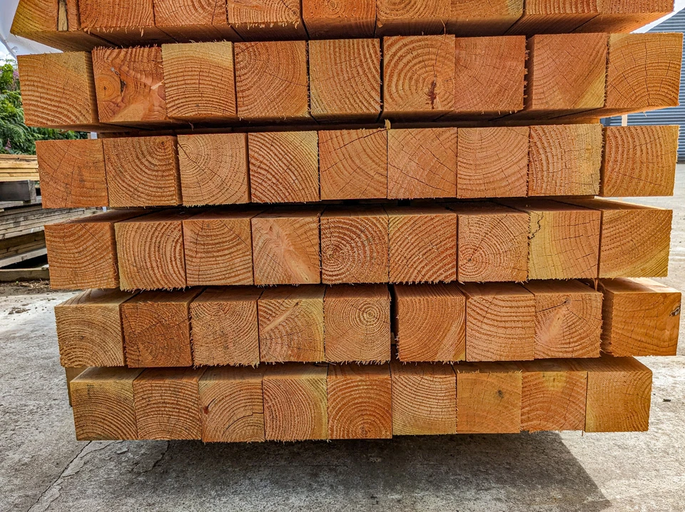 FENCE POSTS LARCH DOUGLAS FIR SOFTWOOD TIMBER SQUARE - 4X4 /100X100MM 8FT 2.4M - Image 4 of 4