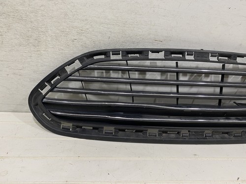 FORD FIESTA UPPER GRILLE TITANIUM D2BZ-17B968-AA OEM 2014 - 2016 2017 2018 2019 - Picture 2 of 11