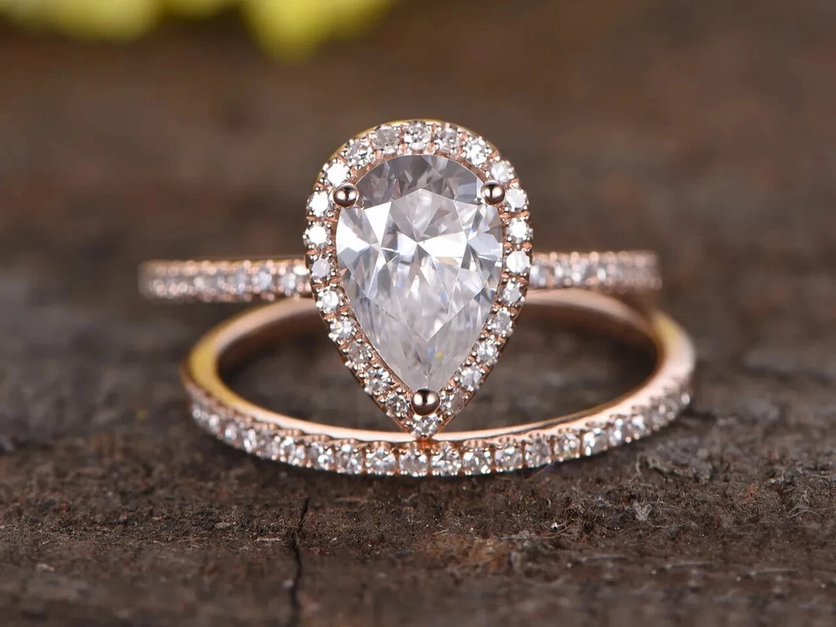 Pear shaped rose cheap gold wedding set