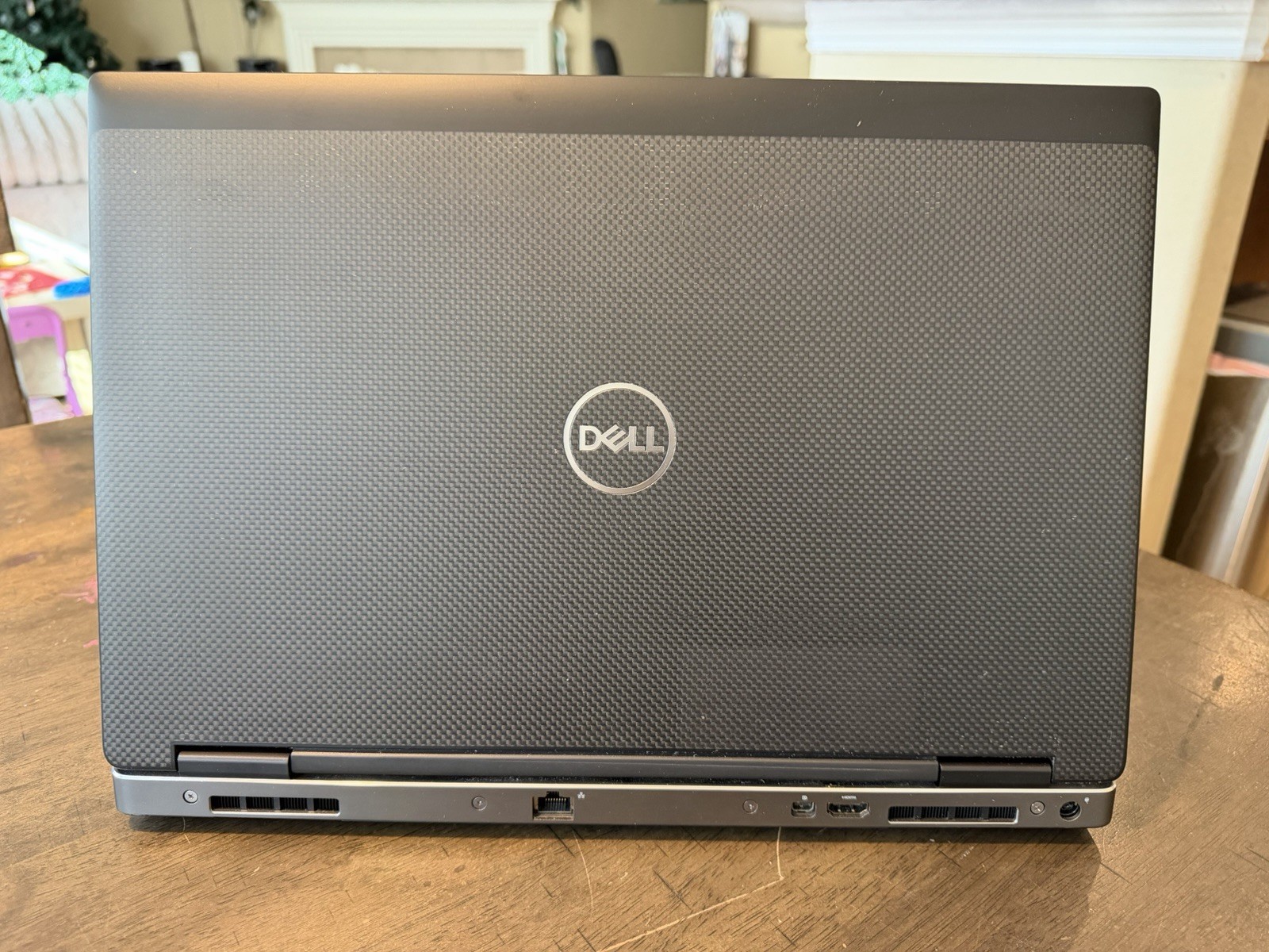 Dell Precision 7450, 15.6-Inch Laptop, with Intel Core i7-8750H, 256 GB SSD (Solid State Drive), Windows 11 Pro