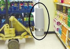 Store Display Fixtures FLOOR MOUNTED CORNER GUARD 24"