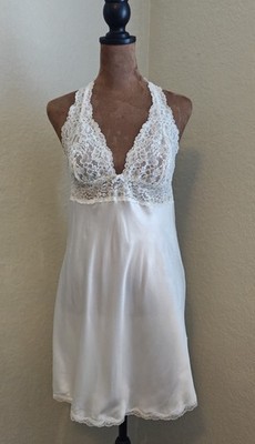 Victoria s Secret Satin White Lace Racerback Chemise   Bridal Lingerie Sz M