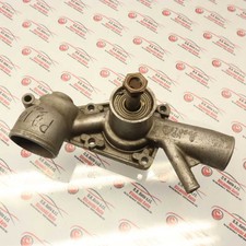 Pompe à eau Peugeot 404