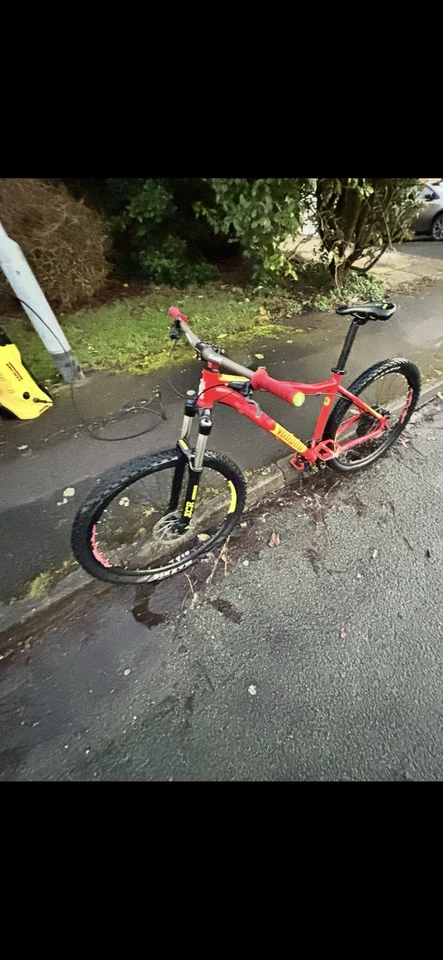 Voodoo Hoodoo Mtb Size Medium ,Mullet, Few Scratches On Downtube - Image 2 of 4