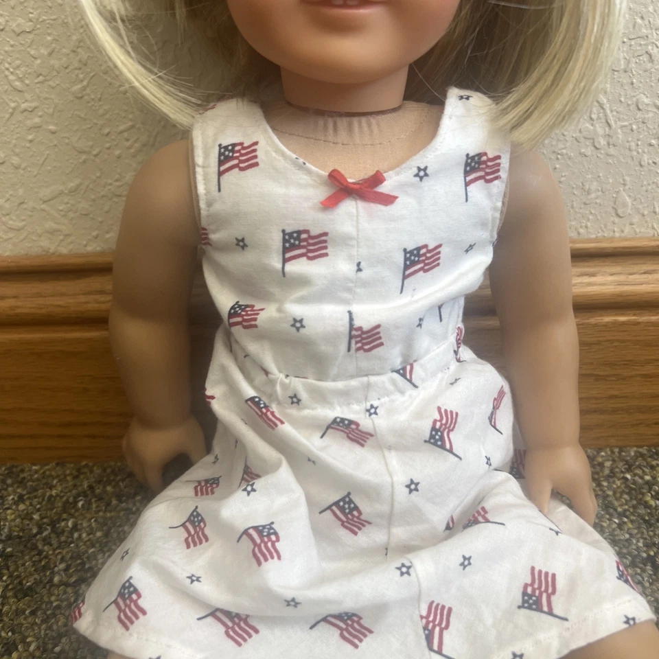 Muñeca American Girl Kailey Hopkins con Vestido EE. UU. Niña del Año 2003 Corte de Pelo  Foto 2 de 4