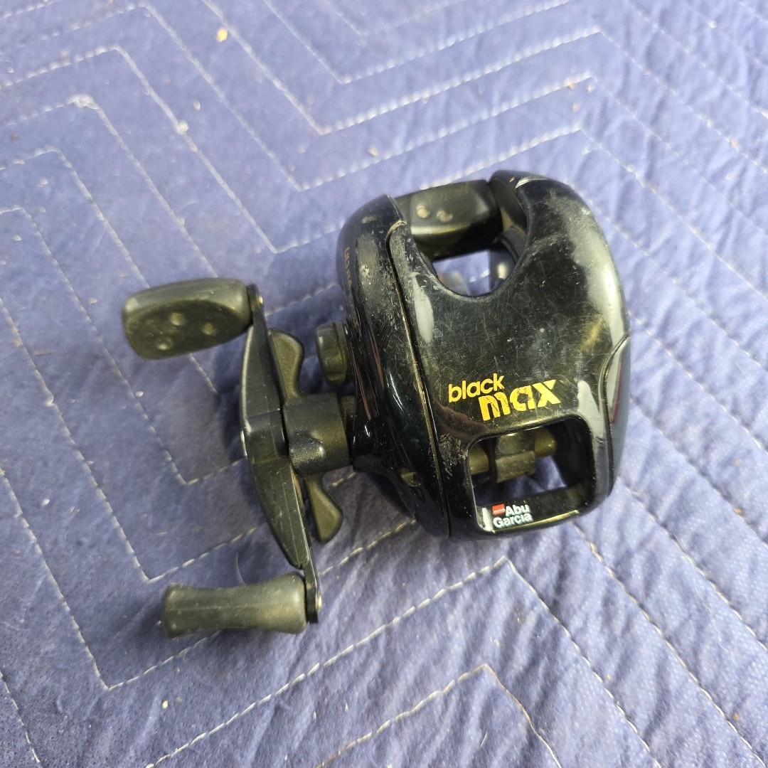 ABU GARCIA  BAITCAST BLACK MAX 3BB FISHING REEL  Vintage