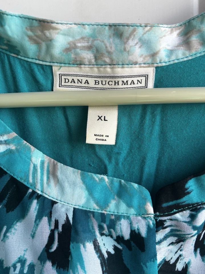 Blusa Dana Buchman Azul y Blanco Floral Sin Mangas Talla XL Usada Foto 2 de 3