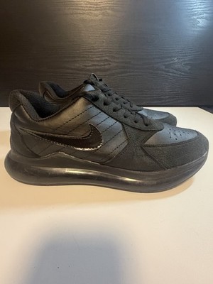 Nike  Air Max LTD - Size  9.5 Men   Black/Black