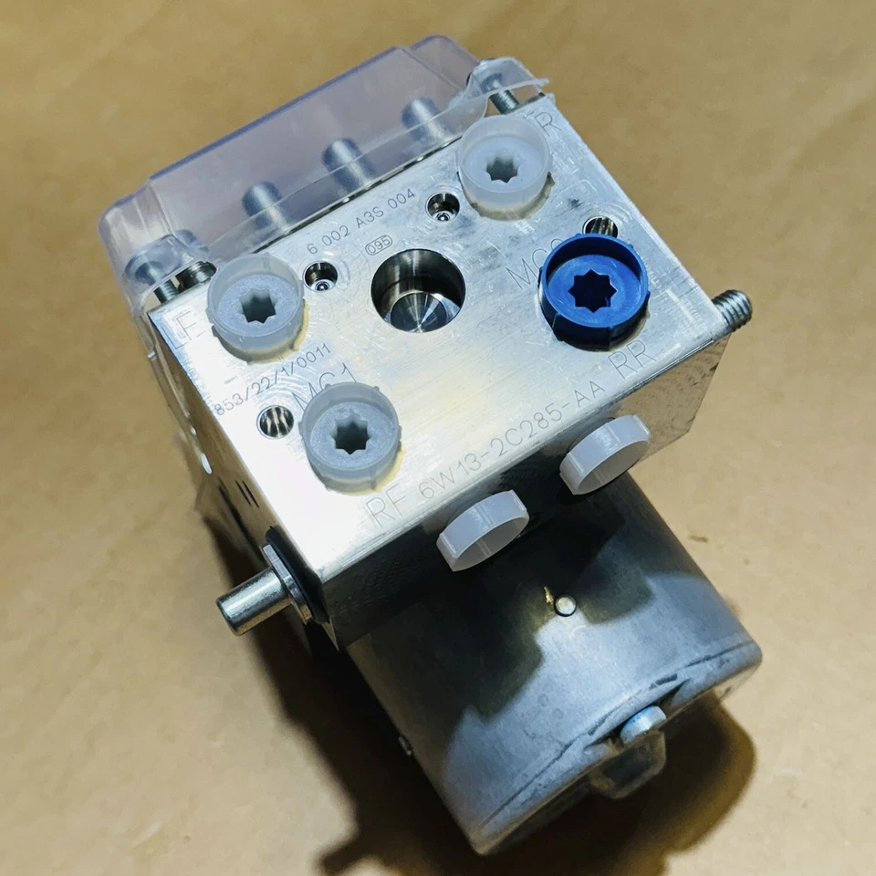 Conjunto de bomba de freno ABS original Ford Crown Victoria Lincoln Mercury Foto 2 de 4