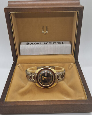 Bulova Accutron Rare 'Woody' 1973 Gold Watch 218 - Main Image