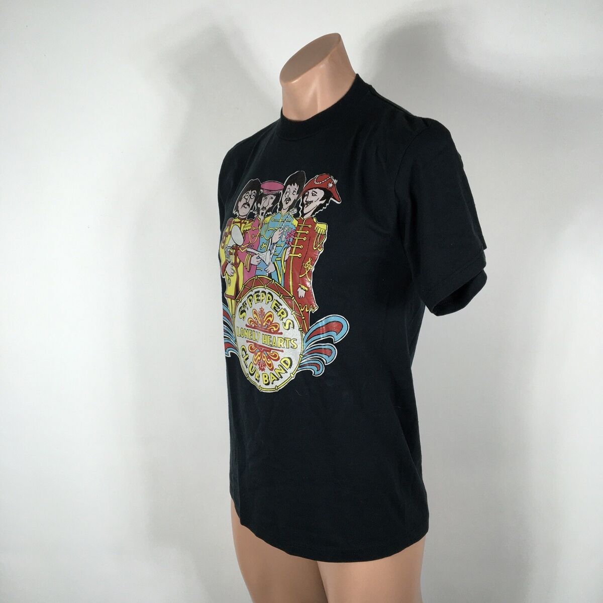 Vintage 80s THE BEATLES SGT PEPPER'S LONELY HEARTS CLUB BAND Vintage 80s THE BEATLES SGT PEPPER'S LONELY HEARTS CLUB BAND