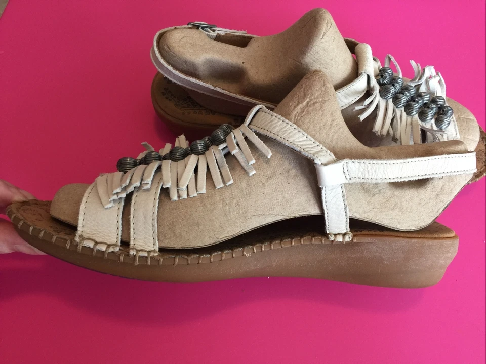 LKNEW Hush Puppies лабиринт сандалии размер 10 Вт кожи слинга бахрома не белый - Изображение 2 из 4