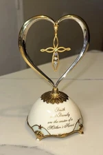 MOTHERS HEART Ardleigh Elliot music Box Always in my Heart faith and Family READ
