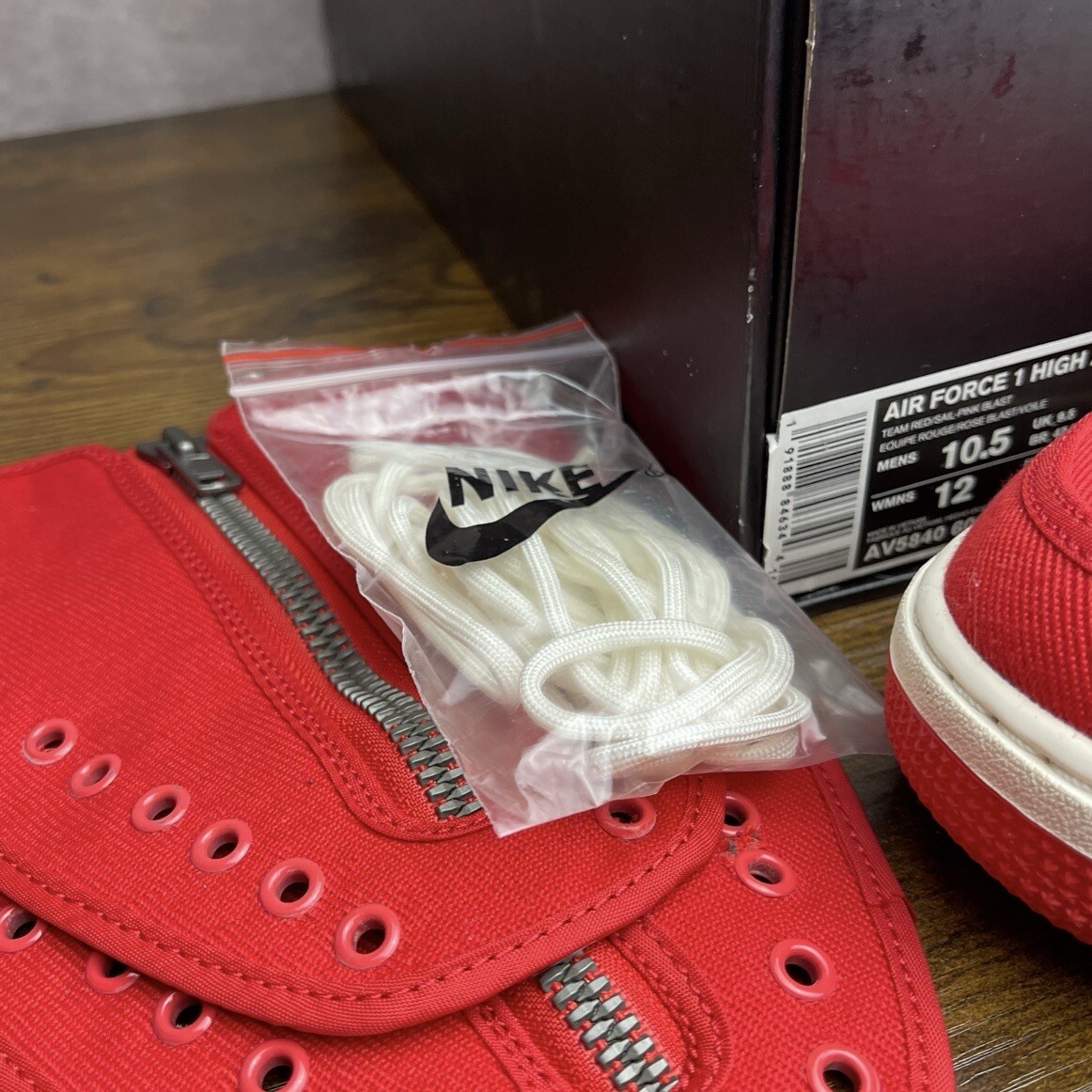 Nike Emotionally Unavailable x Air Force 1 High Heart Size  display picture 1