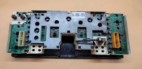 1998 INTERNATIONAL F-4900 USED INSTRUMENT CLUSTER P#168999C93 - Picture 3 of 9