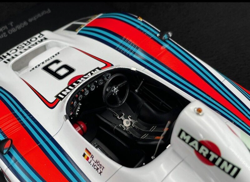 1/18 Spark PORSCHE 908/80 Sieger 24h Le Mans Martini Racing w/ Display Case - Picture 4 of 6