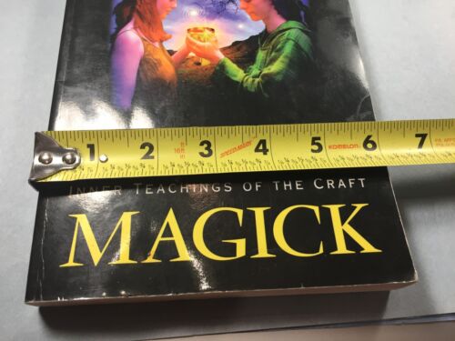 Wiccan Magick: Insegnamenti interiori del mestiere di Raven Grimassi - Foto 3 di 14