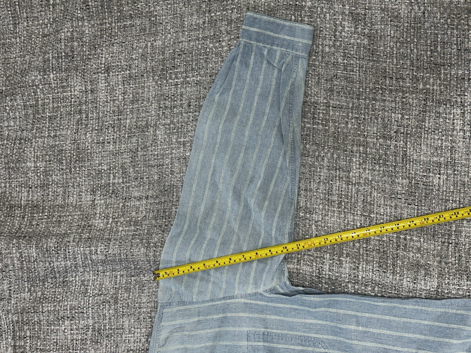 Gap Long sleeve  button down EXTRA LARGE - image 8