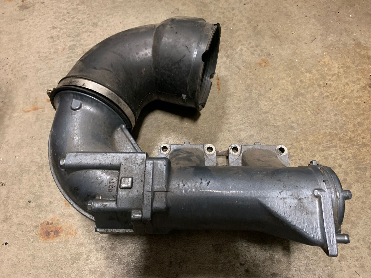 1996 YAMAHA SUPERJET 701 EXHAUST MANIFOLD MUFFLER 61X-14711 1996 YAMAHA SUPERJET 701 EXHAUST MANIFOLD MUFFLER 61X-14711