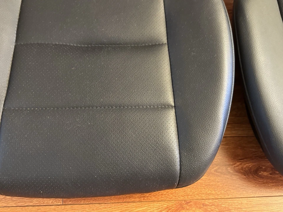 Par de cojines de asiento negro inferior OEM 2008-2014 Mercedes-Benz W204 C300 GLK350 L+R Foto 3 de 4