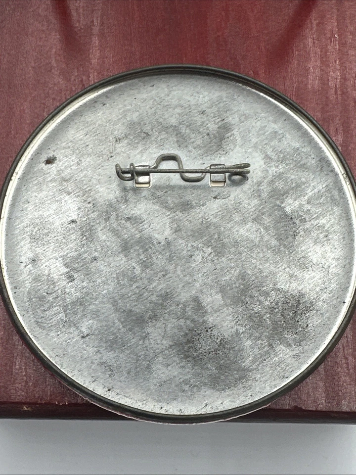 Vintage Cincinnati Reds Official MLB Wincraft Pinback Button 3.5" Diameter - Image 2 of 4